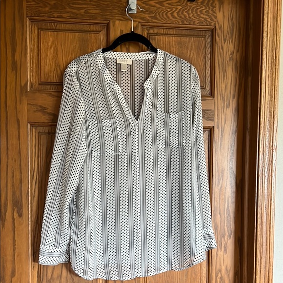 LOFT Whote Black  Long Sleeve Blouse - Picture 1 of 6